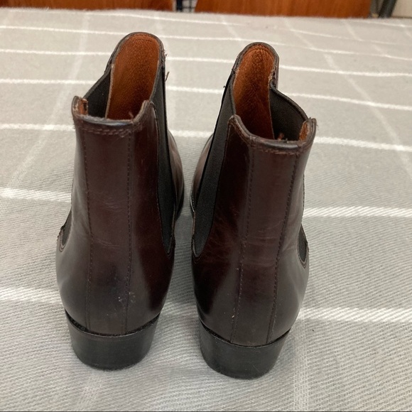 FRYE Sz 5.5B Dara  Chelsea Style Dark Brown Booties - Picture 6 of 10